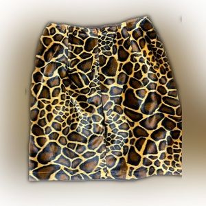 True vintage giraffe animal print skirt